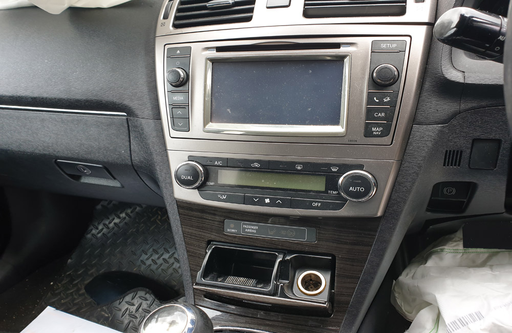 Toyota Avensis T4 D4D Heater control panel